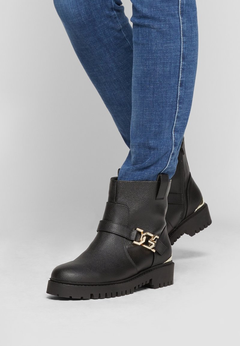 Guess Støvletter - black