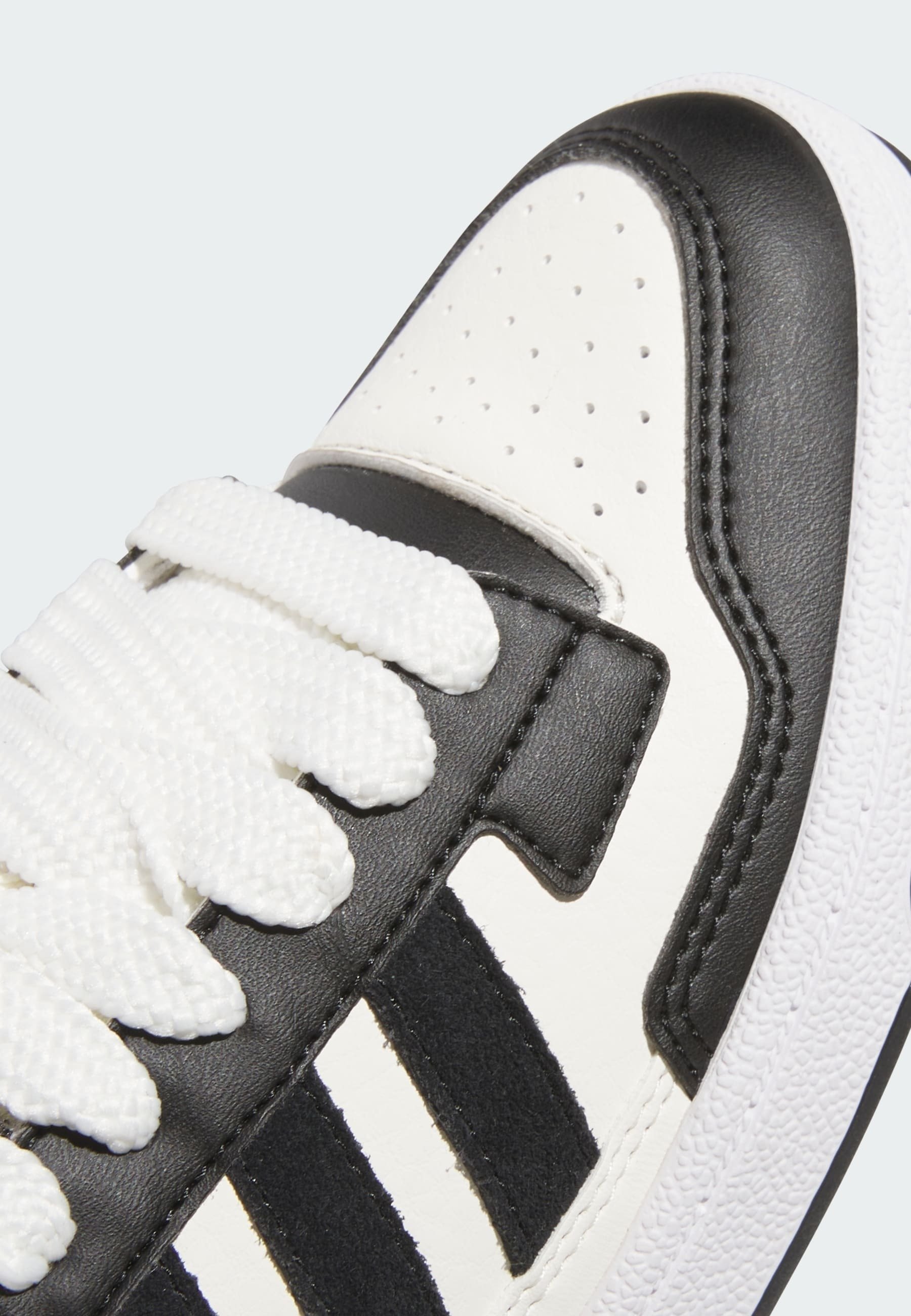 スニーカー Adidas Trae Unlimited Basketball Core Black Cloud White Adidas Trae Young Unlimited