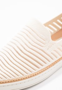 UGG Polobotky - off-white