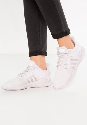 Trainers - lilac