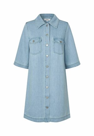 Hellblaues Jeanskleid mit Knopfleiste vorne, kurzen Ärmeln, Kragen und zwei mit Knöpfen verschlossenen Brusttaschen.