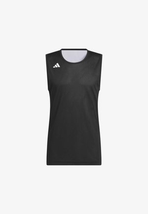 Juodas be rankovių sportinis marškinėliai, pagaminti iš tinklinės medžiagos, su apvaliu kaklu ir baltu Adidas logotipu kairėje krūtinės pusėje.