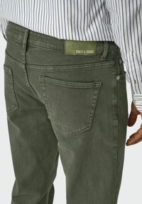 Only & Sons Vaqueros rectos - four leaf clover