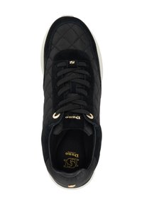 Black sneaker with quilted texture, gold accents, and black laces. Features a cushioned sole and logo on the tongue. Classic athletic design.