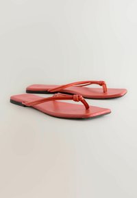 STANDARD WIDE FIT-FOREVER COMFORT KNOTTED TOE  - Sandale cu baretă între degete - orange leather