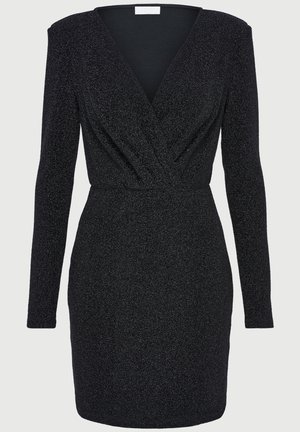 Μαύρο γυαλιστερό φόρεμα μακρυμάνικο με βαθύ V ντεκολτέ και στριμμένη λεπτομέρεια στη μέση, διαθέτοντας στενή σιλουέτα και λείο υφή.