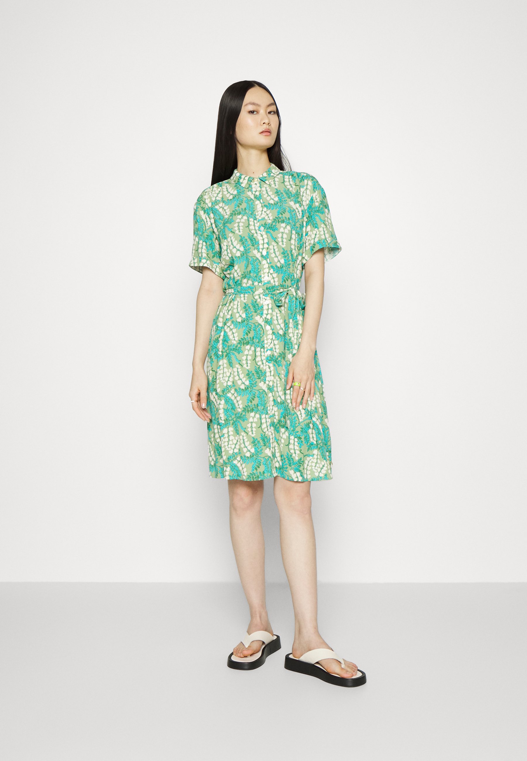 Fabienne Chapot BOYFRIEND DRESS - Blousejurk - sassy sage/tyrol tur/groen -  Zalando.nl