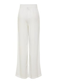 Pantalons blancs à jambes larges avec une taille élastique, fabriqués en tissu léger, affichant une texture lisse et sans motifs ni accents visibles.