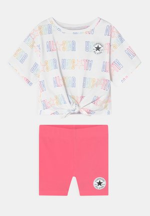 TIE FRONT TOP & BIKER SET - Shorts - digital pink
