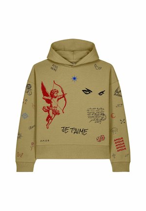 Sweat à capuche beige avec dessin rouge de cupidon, yeux noirs, texte ""Je t'aime"", petits symboles colorés et phrases ""Kiss Here,"", ""Amor,"" et ""Amour"" sur le devant et les manches.