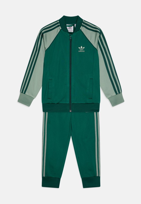 SET - Trainingsanzug