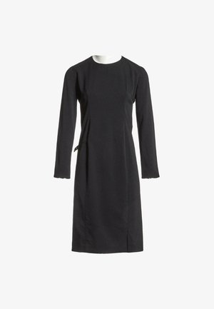 Schwarzes knielanges Kleid mit langen Ärmeln, rundem Halsausschnitt und schmaler Passform, dargestellt auf einem weißen Schaufensterpuppe-Torso.