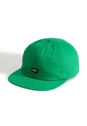 Casquette snapback verte en coton, avec une visière plate et une étiquette noire Vans à l'avant. Texture de tissu lisse, forme structurée.