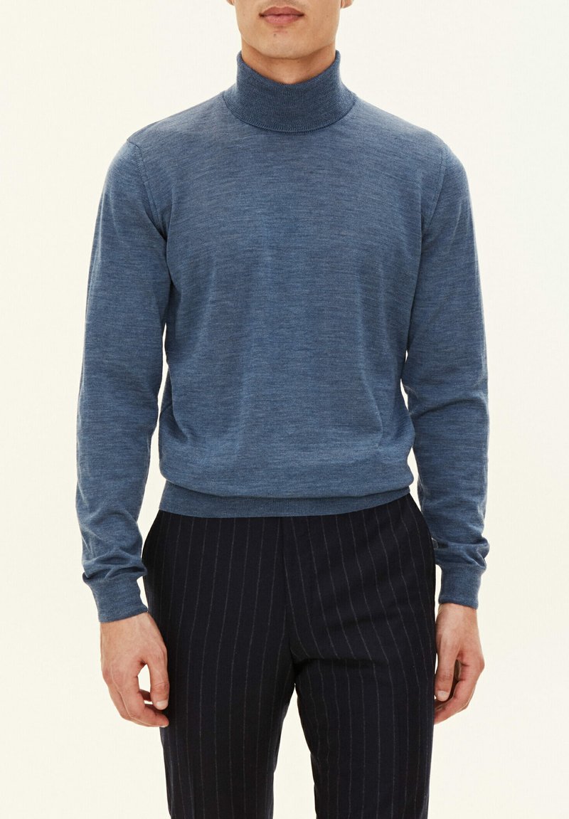Oscar Jacobson MARCEL ROLLNECK - Jumper - denim blue