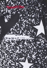 Mitchell & Ness Träningsshorts - black