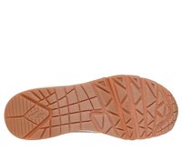 Semelle de chaussure en caoutchouc avec un motif texturé ; présente des crans triangulaires et rectangulaires ; couleur orange ; durable et conçue pour l'adhérence.