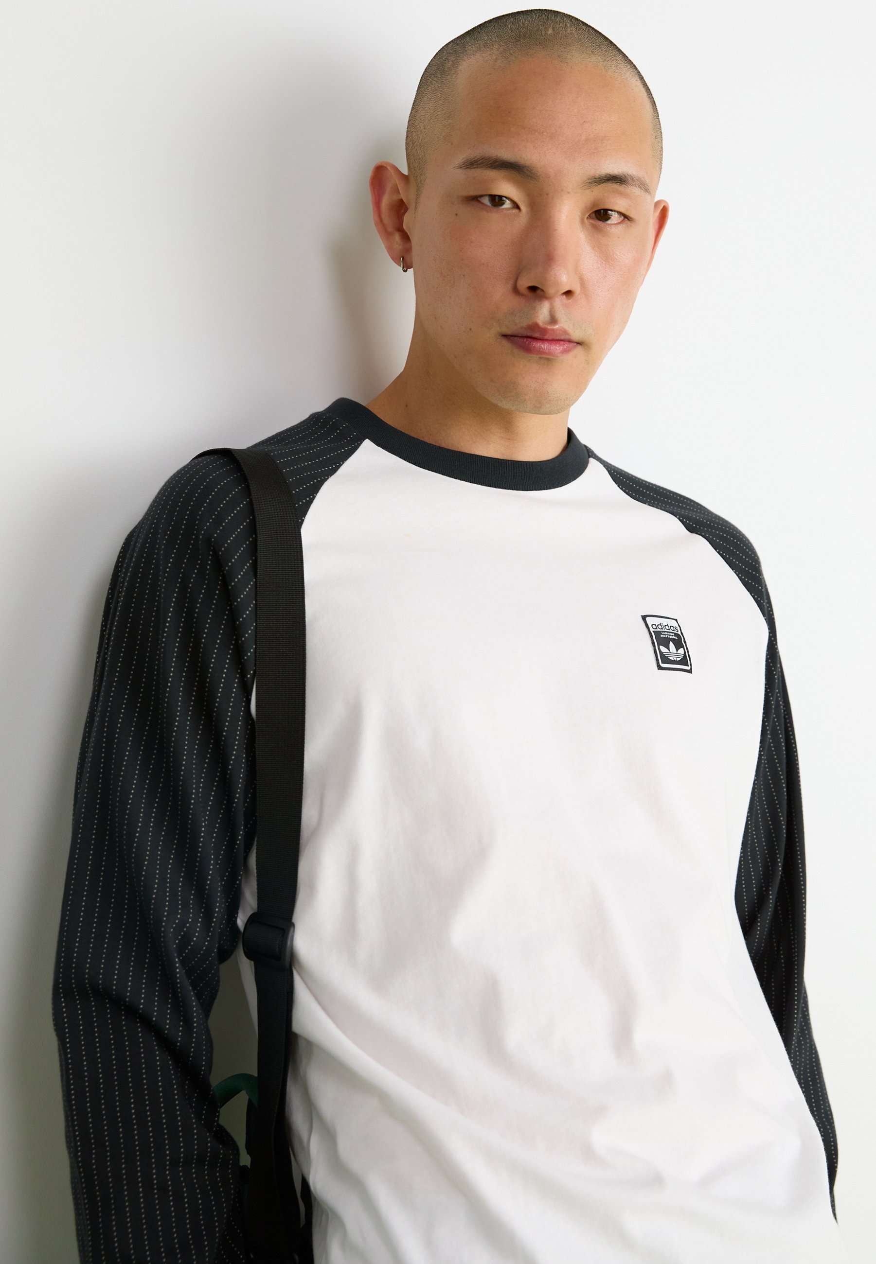 adidas Originals GRAPHIC TEE - Long sleeved top - white/black