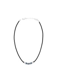 Collana intrecciata nera con accenti metallici argentati e perline rettangolari blu, che mostra un mix di texture e colori.