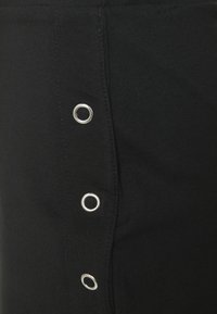 Even&Odd Petite Minissaia - black
