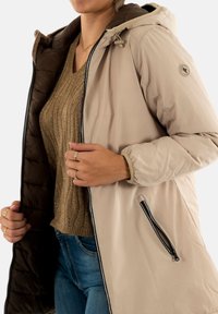 SUN VALLEY YATTAX. - Cappotto invernale - beige