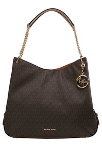 Sac fourre-tout à motifs marron en matériau synthétique texturé. Dispose d'une bandoulière en chaîne dorée et d'un accent médaillon en logo doré.