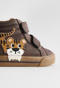 Next TOUCH FASTENING - Stövletter - brown tiger