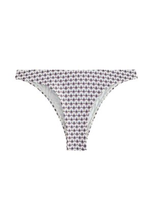 Hvid bikinitrusse med geometrisk diamantmønster i lilla, sort og guld, vist fladt på en hvid baggrund.