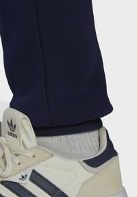 adidas Originals ESSENTIALS  - Tepláky - blue