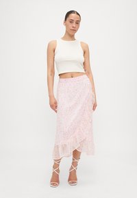 Vero Moda Petite VMSMILLA WRAP SKIRT - Omslagsskjørt - pink a boo/aura