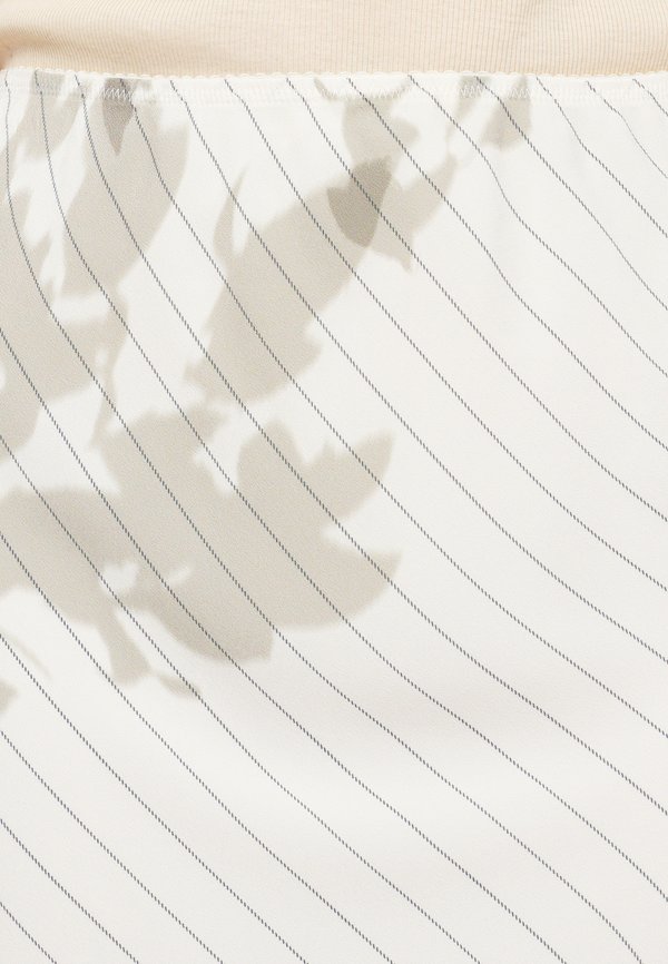 PENNA - Pencil skirt - sahne4