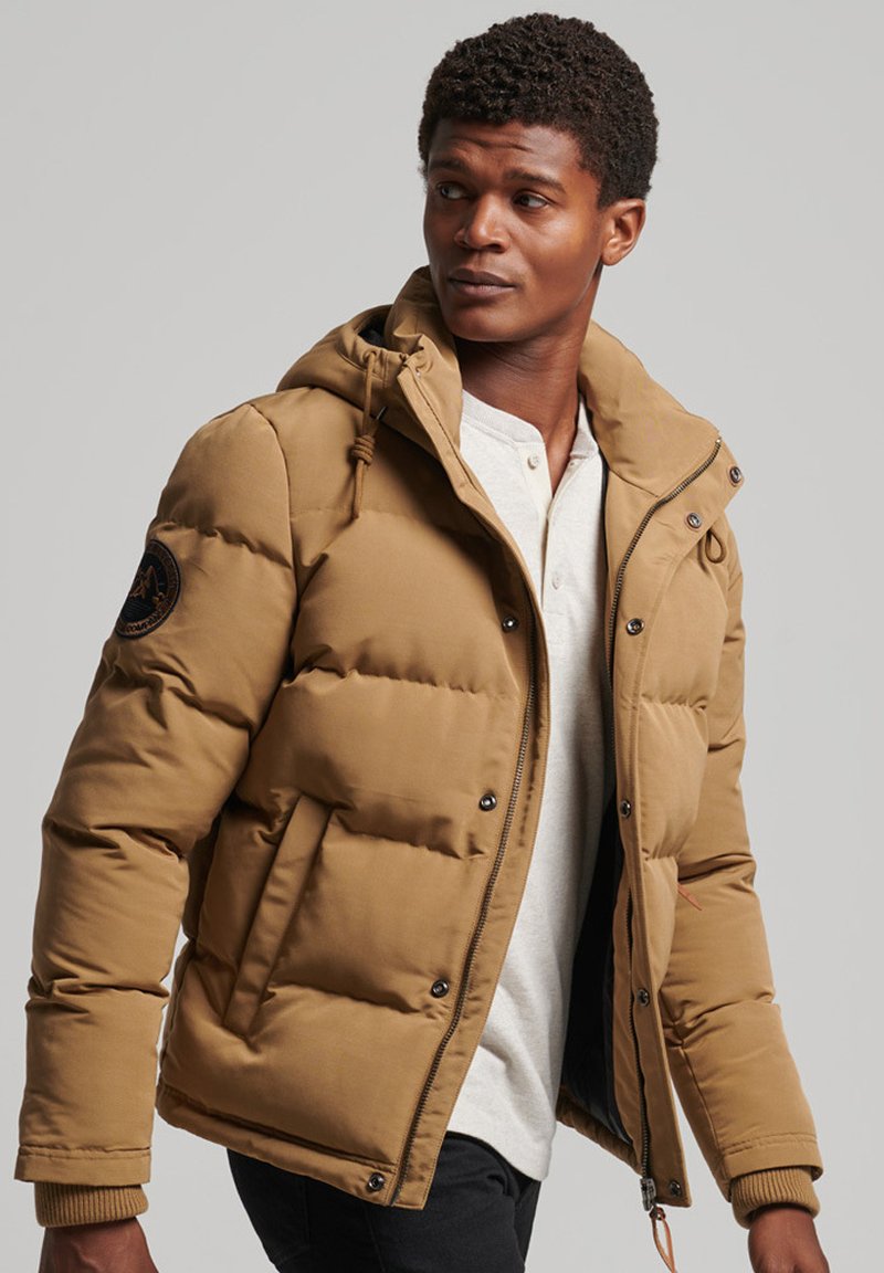 Superdry EVEREST PUFFER Winter jacket sandstone/brown Zalando.de