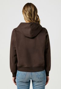 Wrangler REGULAR HOODIE - Felpa con cappuccio - mole