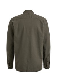 Olivgrünes Hemd, Baumwollstoff, lange Ärmel, geknöpfte Manschetten, umklappbarer Kragen, schlichte Rückseite mit einem einzelnen Knopfdetail am Hals.