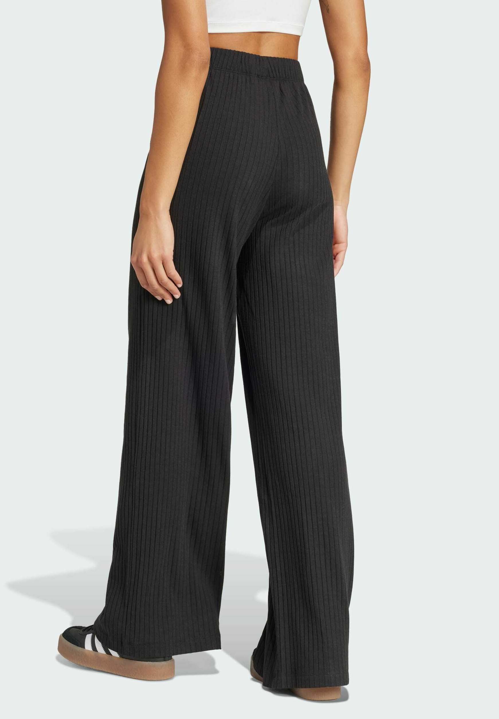 adidas☆ESSENTIALS WIDE RIBBED PANTS リブ パンツ 2色【UK発】 adidas Originals ESSENTIALS WIDE RIBBED PANTS - Trousers