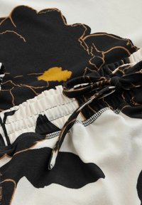 Next REGULAR FIT - COSY LONG SLEEVE SET - Pyžamo - black ochre floral