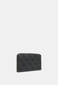 Portafoglio nero con finitura testurizzata, caratterizzato da un motivo ripetitivo. Chiusura con zip nella parte superiore e design rettangolare.