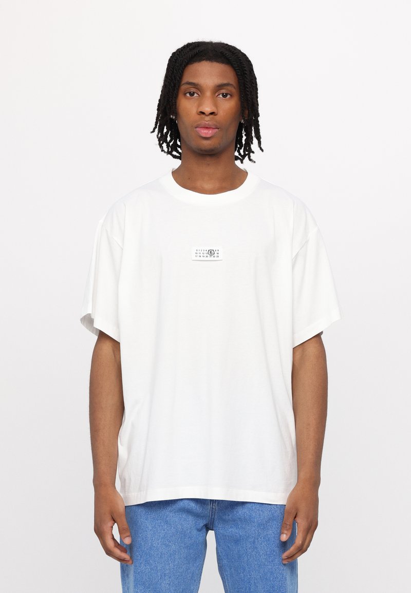 MM6 Maison Margiela - T-shirt imprimé - off white, Agrandir
