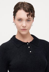 ONLY Tall ONLPETRA POLO BLING - Camisola - black
