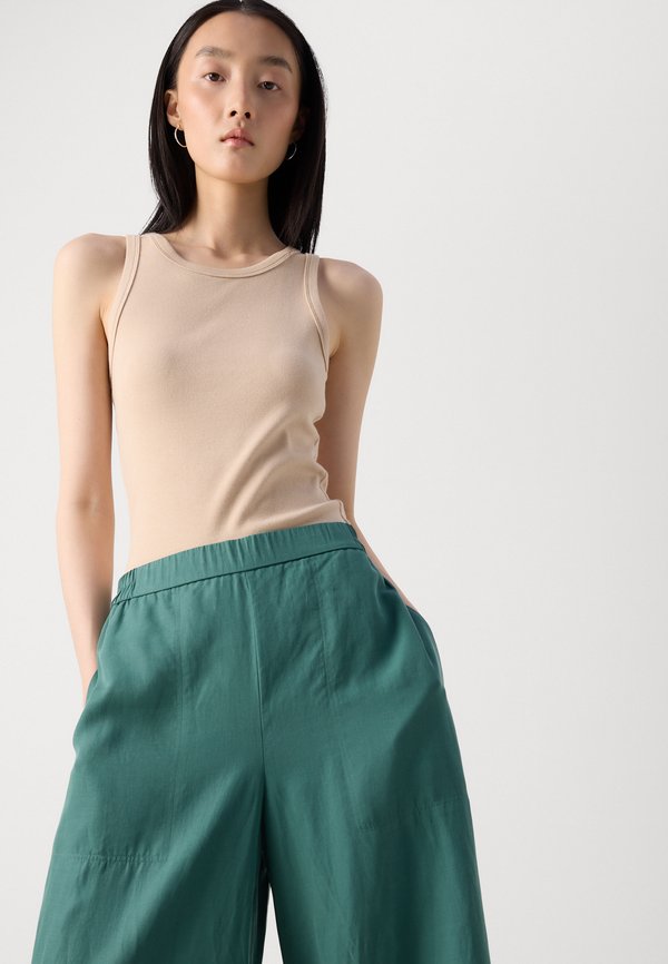 Trousers - summer pine3