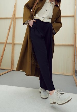Trousers - black