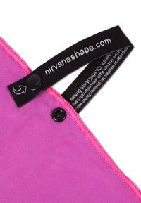 NirvanaShape URLAUBER UND TRAVELLER  - Beach towel - rosa   pinker rand