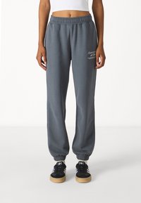 Abercrombie & Fitch LONG LIFE LOGO ESSENTIAL SUNDAY TURBULANCE  - Παντελόνι φόρμας - turbulance