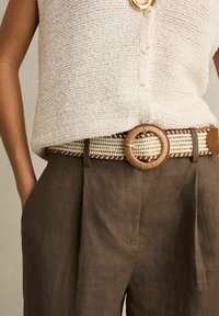 Reiss REGULAR FIT beżowy