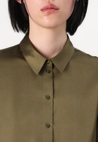 JDY JDYFIFI SHIRT - Užsagstoma palaidinė - dark olive