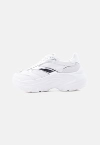 Δεν επιλέχθηκε, white/silver-coloured