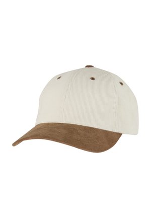 Baseballkasket med cremefarvet ribbet stofkrone og brun ruskindskurvet skygge, med seks ventilationsøjer.