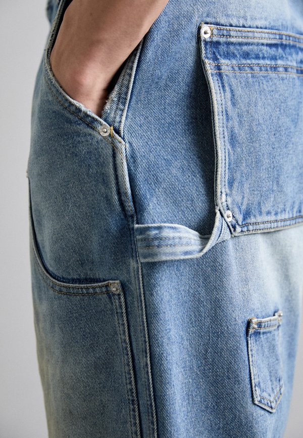 LAUREL CROWN EMBLEM - Straight leg jeans2