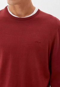 s.Oliver Strickpullover - dark red
