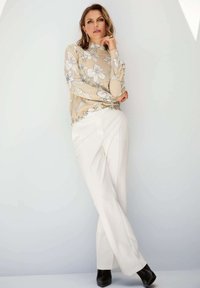 MADELEINE WEITE ZUM SCHLÜPFEN - Stoffhose - natural white