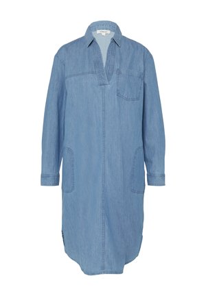 Rifľové šaty svetlomodrej farby, s golierom, polovičnou légou, vreckom na prsiach a bočnými vreckami. Dlhé rukávy s manžetami.